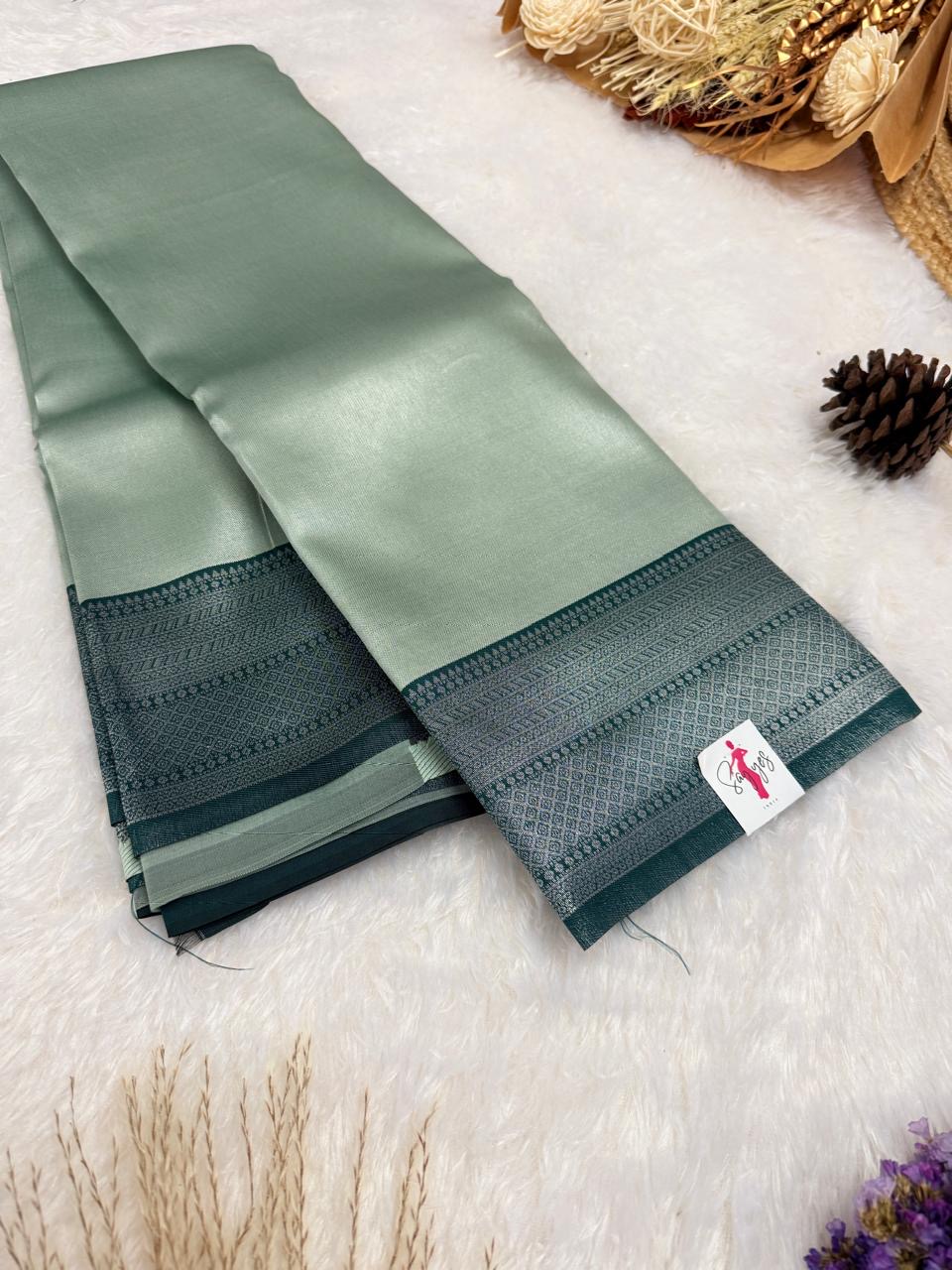 33e6e89f-133b-4f38-b59f-05167a9cd3f8 Utsav (saree) - Green - Image 1