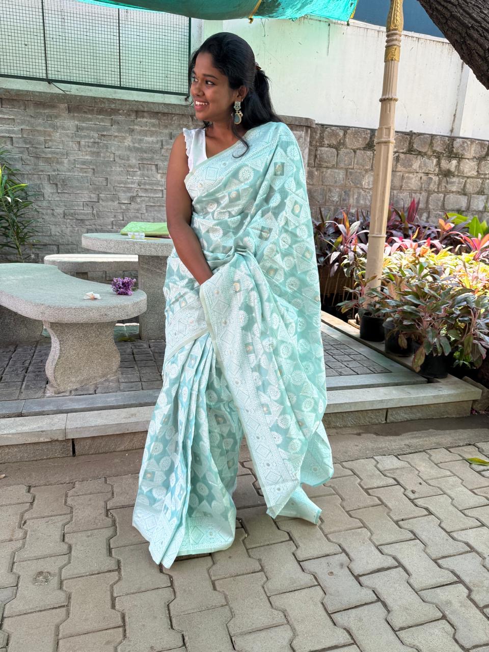 91a22b66-3dc7-4a7c-8d2c-df46eadd01af-1.jpeg Ivory silk (saree) - SY007 - Image 1