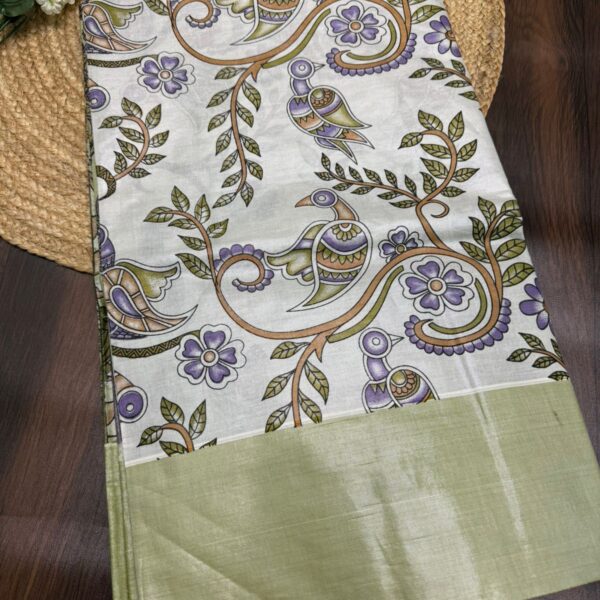 Meera in Pista green