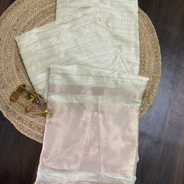 Thara in Pearl white