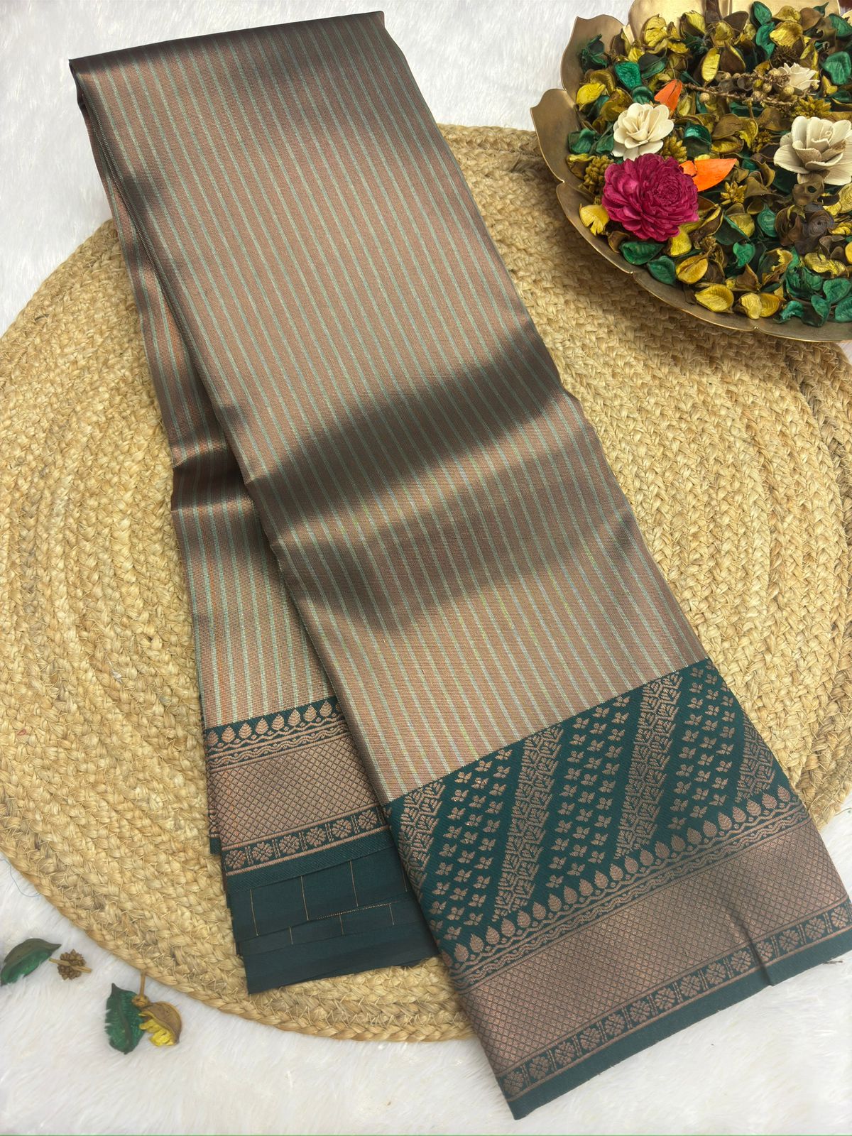 IMG-20250126-WA0008-1.jpg Kalyani (Saree) - Metallic green - Image 1