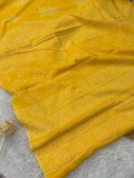 Poonguzhali (saree) - SY012 - Image 3