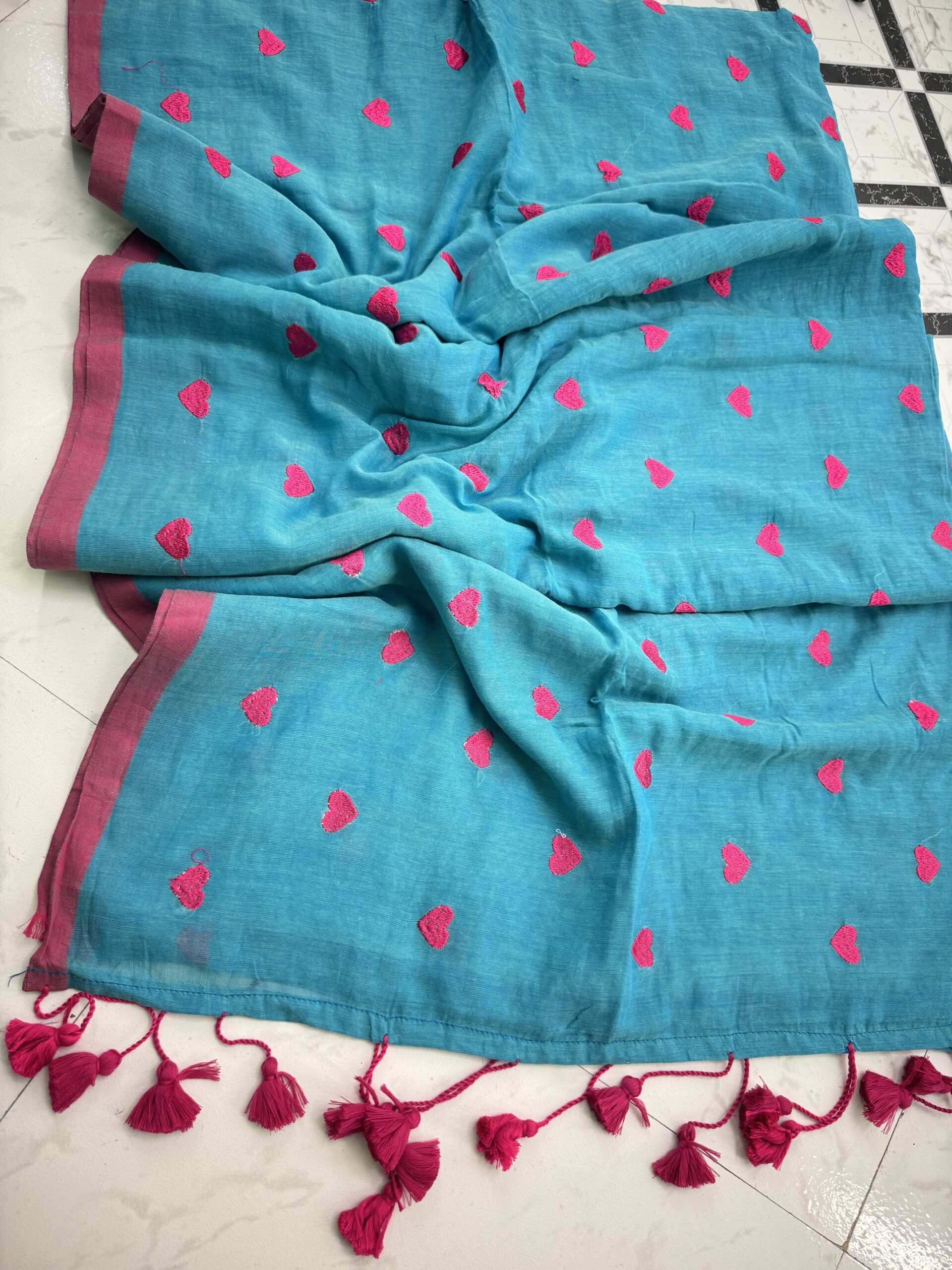 IMG_8941-scaled-2.jpeg The Queen of Hearts in Turquoise blush - Image 1