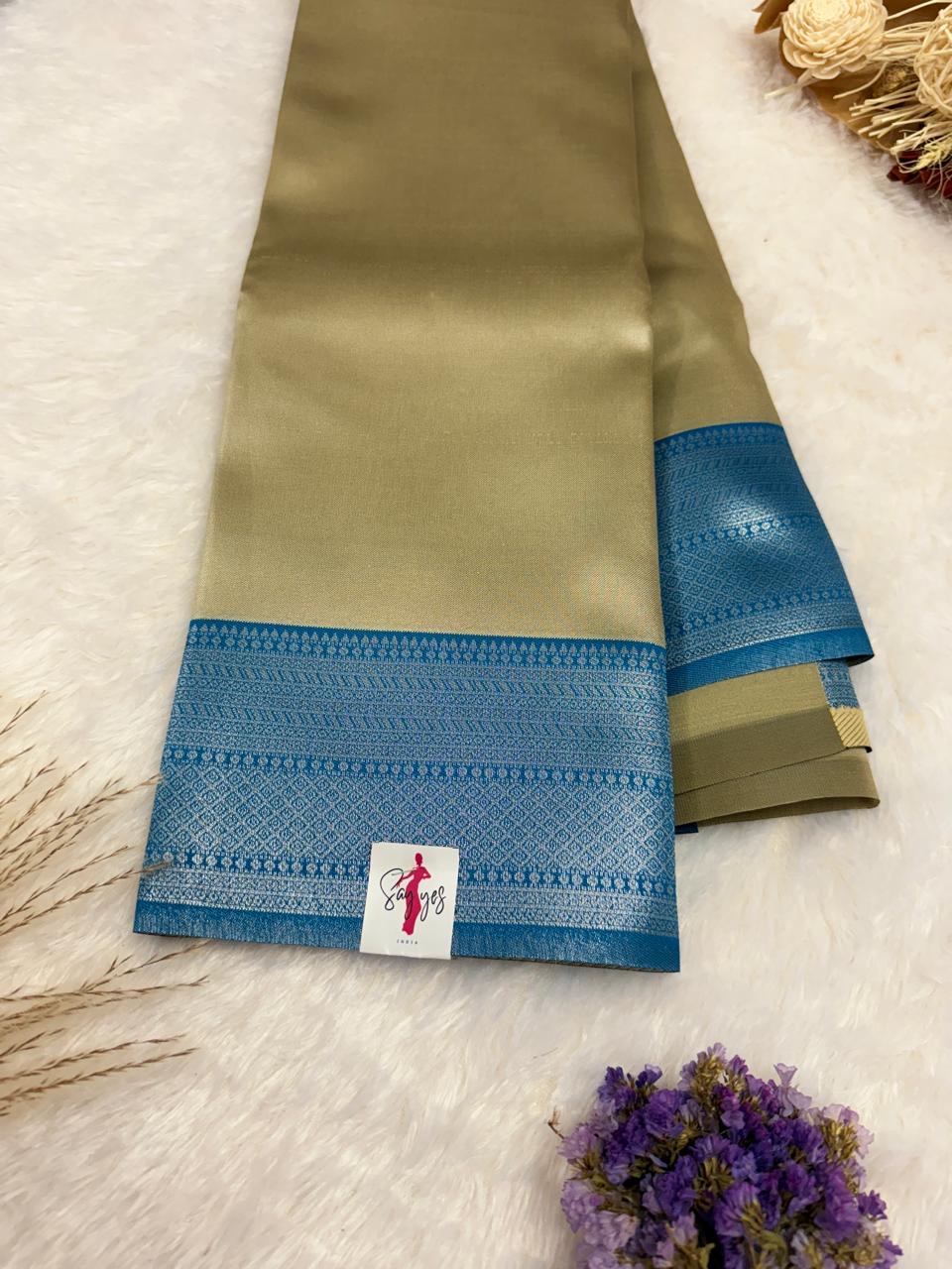 f007f6b7-bb4f-4f6e-bc02-30ecdedde9e8 Utsav (saree) - Blue - Image 1