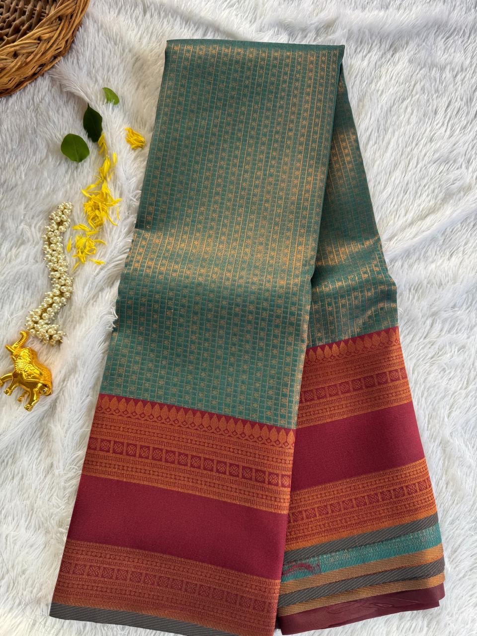 ffe0f109-71fb-4a03-81e7-0b1cf10615f6-1.jpeg Chandini - SY102 - Image 1