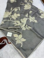 Vaarahi (saree) - Pastel grey
