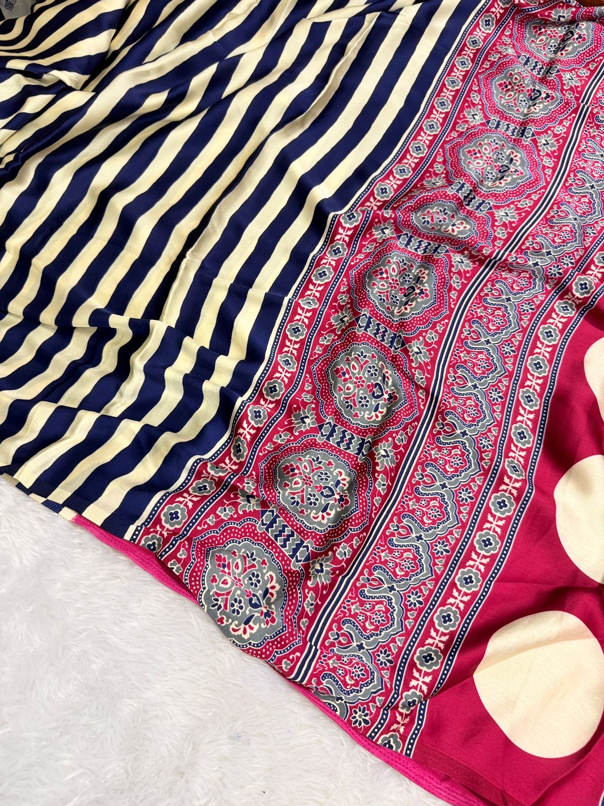 e389585c-6e97-4402-8f8c-5c828c98beaa Zaraana (Modal silk) - Navy - Image 1