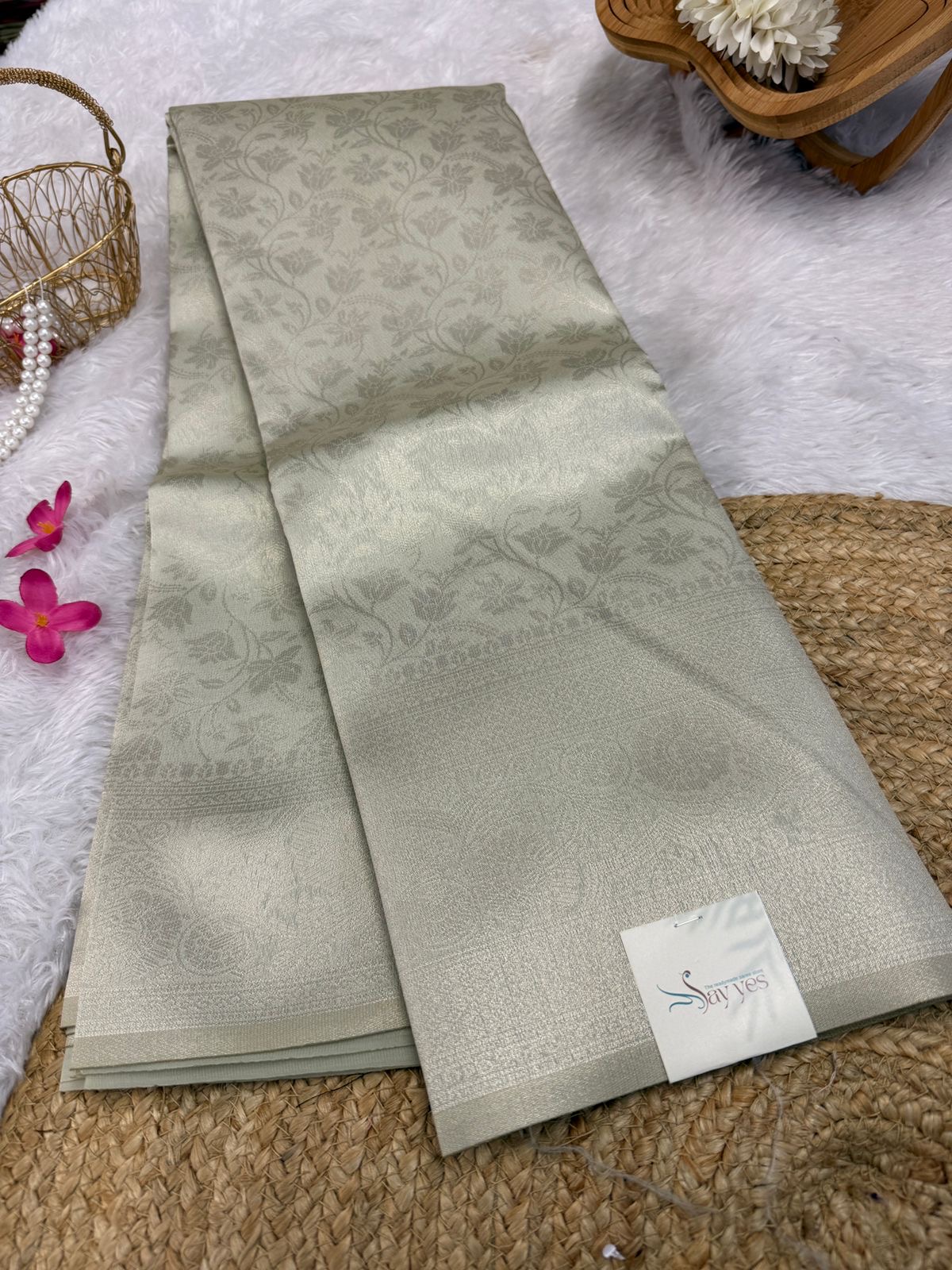 f5eb38f9-604b-4596-9ecf-83dd07d33bb4 Thulir (self tone jacquard) - Ivory - Image 1