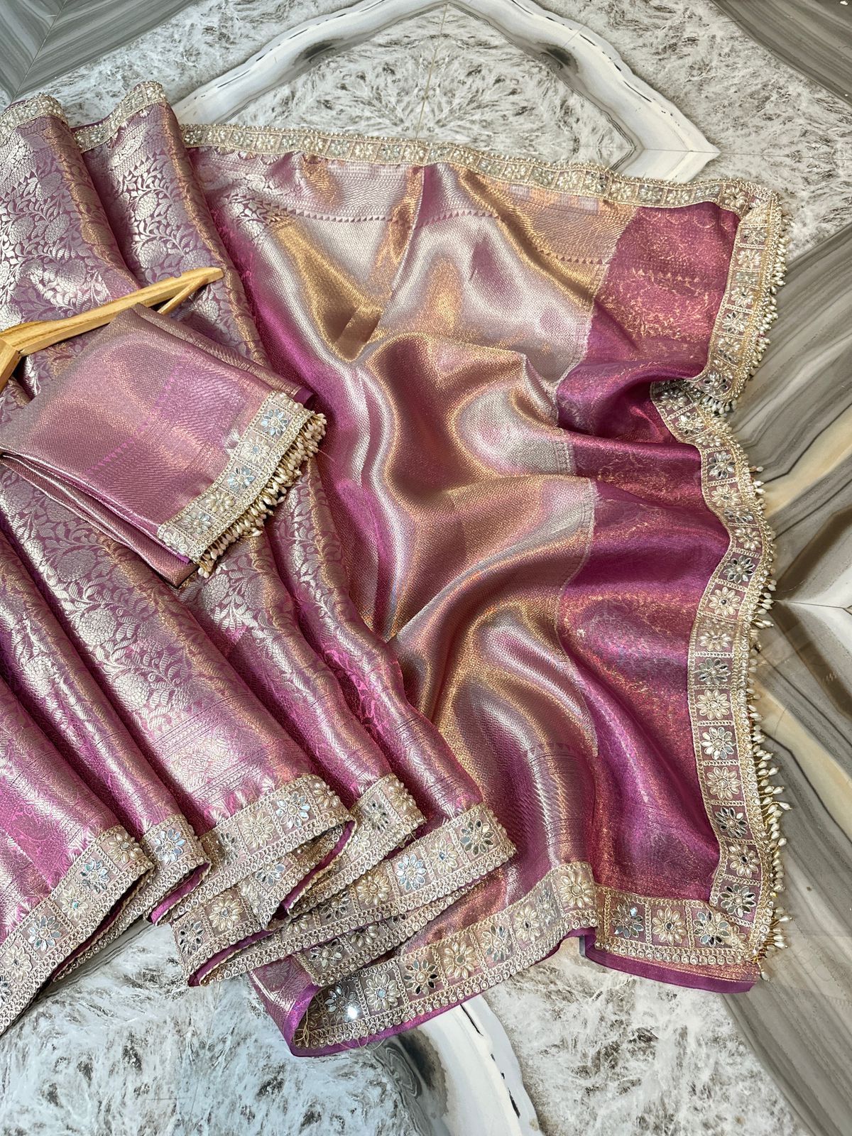 1b6ee697-925a-4ac5-b404-0abdf60657db Sukhi (saree) - Lavender - Image 1