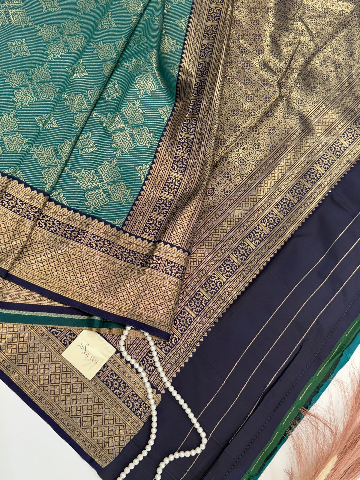 IMG-20250916-WA0003 Kanimozhi (Semi silk saree) - Peacock green - Image 1